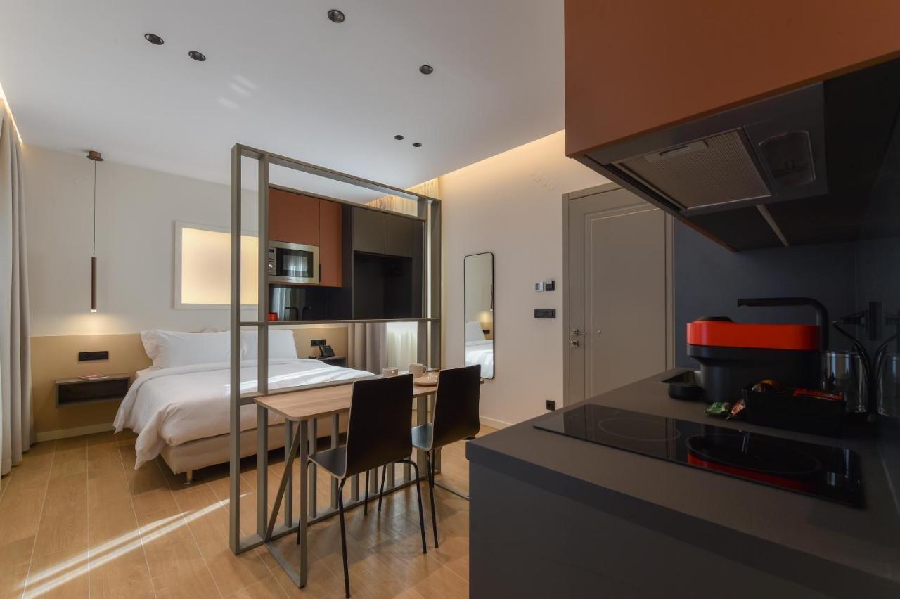 Zalo Urban Living Spaces ヨアニナ エクステリア 写真
