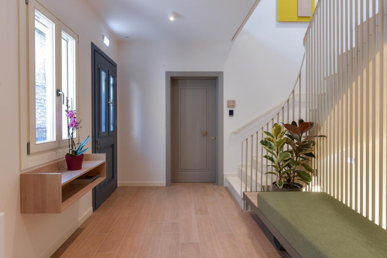Zalo Urban Living Spaces ヨアニナ エクステリア 写真