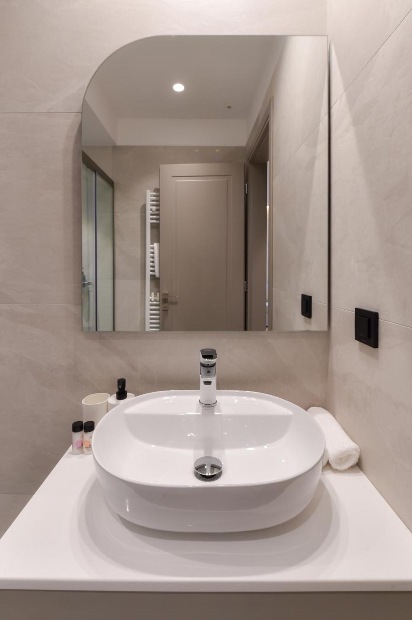 Zalo Urban Living Spaces ヨアニナ 部屋 写真